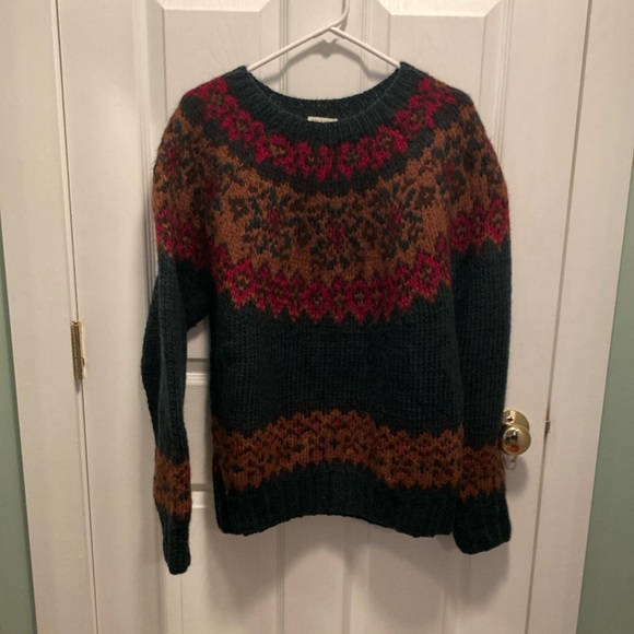 “Authentic Gap Clothing” 100% Wool Sweater - Picture 1 of 4